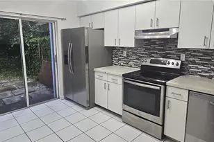 15490 SW 134th Pl, Miami, FL 33177 - Photo 2