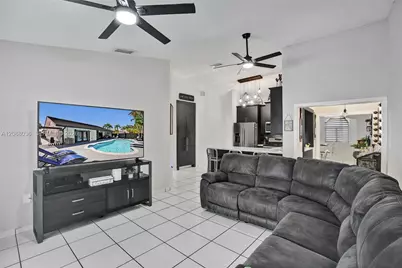 8971 NW 150th Ter, Miami Lakes, FL 33018 - Photo 18