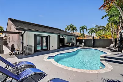 8971 NW 150th Ter, Miami Lakes, FL 33018 - Photo 24
