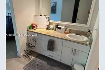 1205 Mariposa Ave #212, Coral Gables, FL 33146 - Photo 8