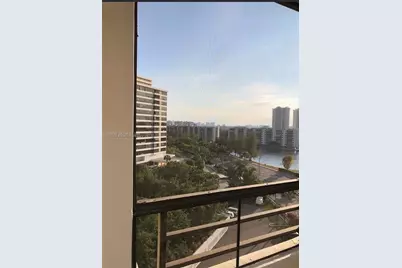 600 Three Islands Blvd #807, Hallandale Beach, FL 33009 - Photo 2