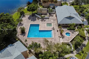 1971 NW 96th Terrace, Pembroke Pines, FL 33024 - Photo 24
