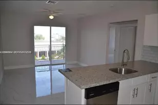 555 E Dania Beach Blvd, Dania Beach, FL 33004 - Photo 8