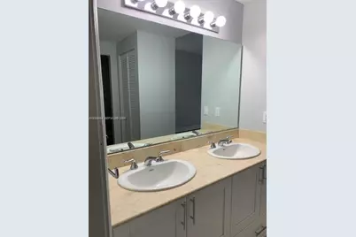 2425 SW 27th Ave #1406, Miami, FL 33145 - Photo 12