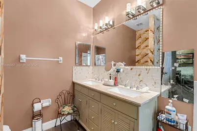 3985 NE 15th St, Homestead, FL 33033 - Photo 22