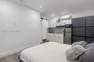 15400 SW 169th Ln, Miami, FL 33187 - Photo 6