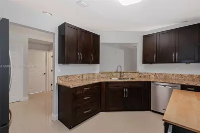 17022 NW 12th St, Pembroke Pines, FL 33028 - Photo 16
