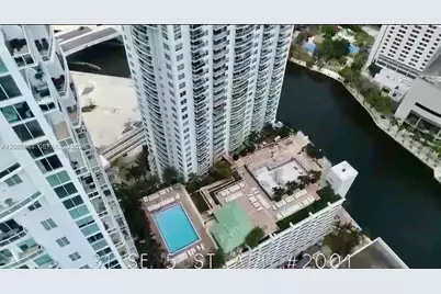 31 SE 5th St #2001, Miami, FL 33131 - Photo 10