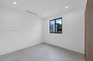 2610 SW 17th St, Miami, FL 33145 - Photo 18