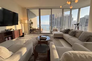 300 Biscayne Blvd Way, Miami, FL 33131 - Photo 4