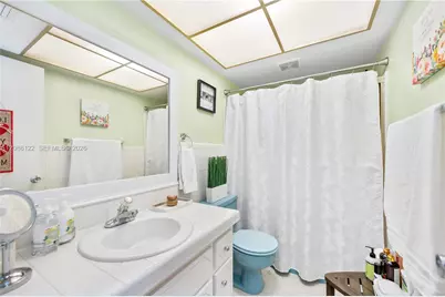 11960 NE 19th Dr #17, North Miami, FL 33181 - Photo 6