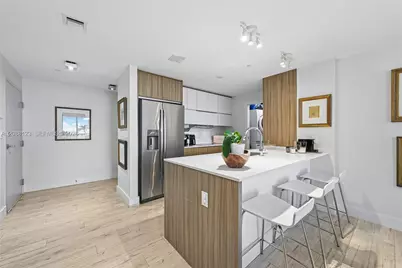 600 NE 27th St #704, Miami, FL 33137 - Photo 4