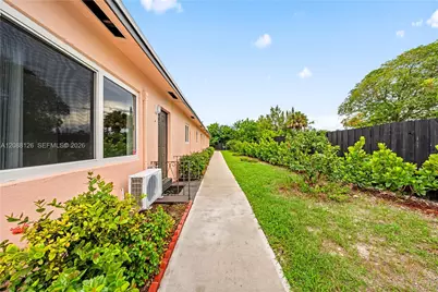 612 NW 10th Ter #A, Fort Lauderdale, FL 33311 - Photo 12