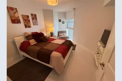 6301 Collins Ave #2108, Miami Beach, FL 33141 - Photo 32
