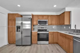 1303 Presidio Dr, Weston, FL 33327 - Photo 18