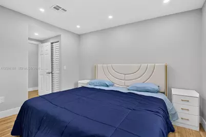 241 NE 45th St, Deerfield Beach, FL 33064 - Photo 24