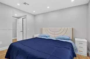 241 NE 45th St, Deerfield Beach, FL 33064 - Photo 24