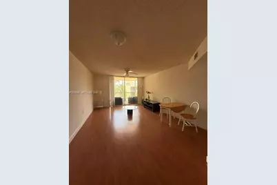 8363 Lake Dr #504, Doral, FL 33166 - Photo 4
