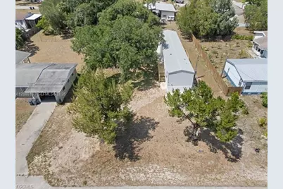 1038 Canopy Ln, Moore Haven, FL 33471 - Photo 18