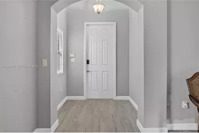 159 NE 36th Ter, Homestead, FL 33033 - Photo 4