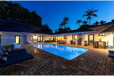 13575 SW 72nd Ct, Pinecrest, FL 33156 - Photo 2