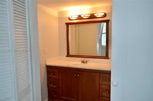 16570 NE 26th Ave, North Miami Beach, FL 33160 - Photo 12