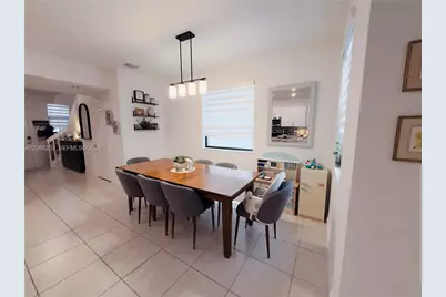 11014 W 35th Ln, Hialeah, FL 33018 - Photo 8