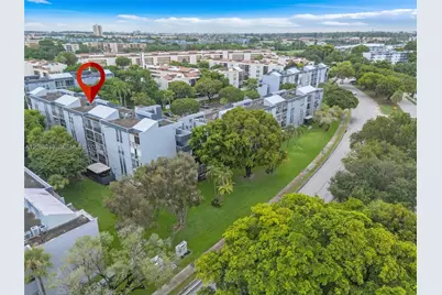 210 Fontainebleau Blvd #410, Miami, FL 33172 - Photo 30