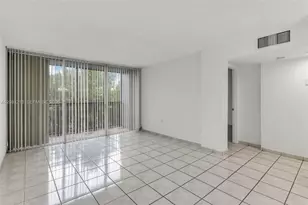 210 Fontainebleau Blvd, Miami, FL 33172 - Photo 6