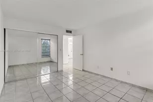 210 Fontainebleau Blvd, Miami, FL 33172 - Photo 16