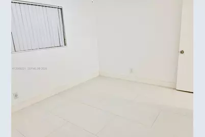 18320 NE 7th Ct, North Miami Beach, FL 33179 - Photo 40