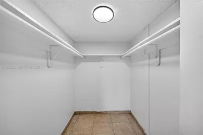 10000 NW 80th Ct #2432, Hialeah Gardens, FL 33016 - Photo 22