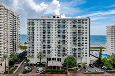 5700 Collins Ave #12D, Miami Beach, FL 33140 - Photo 2