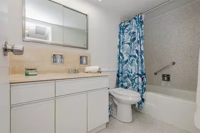 5700 Collins Ave #12D, Miami Beach, FL 33140 - Photo 26
