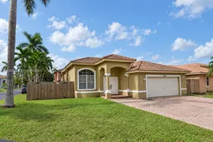 16362 SW 94th St, Miami, FL 33196 - Photo 1