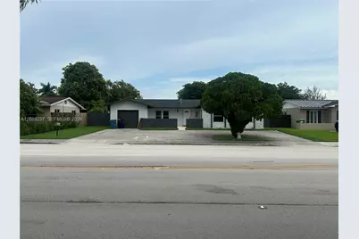 11611 SW 122nd Ave, Miami, FL 33186 - Photo 2