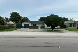 11611 SW 122nd Ave, Miami, FL 33186 - Photo 2