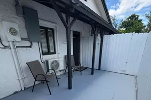 5871 NW 201st Ln, Hialeah, FL 33015 - Photo 1