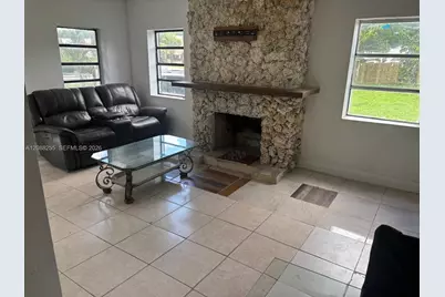 219 NE 141st St, Miami, FL 33161 - Photo 10