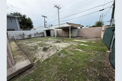 595 E 8th St #595, Hialeah, FL 33010 - Photo 14