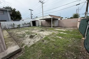 595 E 8th St, Hialeah, FL 33010 - Photo 14