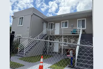 172 NW 12th St #1, Miami, FL 33136 - Photo 2