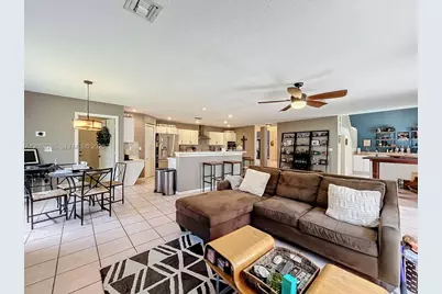 1342 NW 195th Ave, Pembroke Pines, FL 33029 - Photo 18