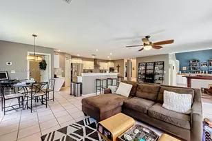 1342 NW 195th Ave, Pembroke Pines, FL 33029 - Photo 18