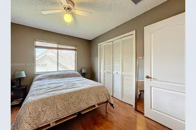 1342 NW 195th Ave, Pembroke Pines, FL 33029 - Photo 58