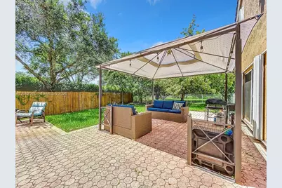 1342 NW 195th Ave, Pembroke Pines, FL 33029 - Photo 66