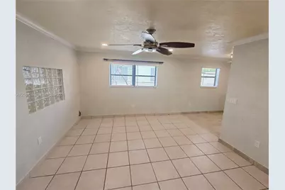 801 N 70th Ave, Hollywood, FL 33024 - Photo 12