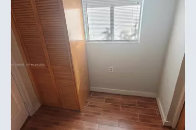 801 N 70th Ave, Hollywood, FL 33024 - Photo 10