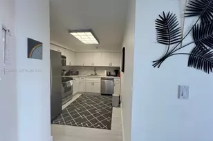 3530 Mystic Pointe Dr, Aventura, FL 33180 - Photo 16