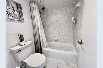 500 Bayview Dr #717, Sunny Isles Beach, FL 33160 - Photo 16